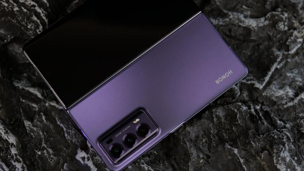 Honor Magic V2
