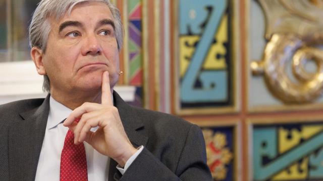 El presidente de Naturgy, Francisco Reynés, interviene en el encuentro ‘El trilema de la energía’, en el Palacio de Santoña (Madrid).