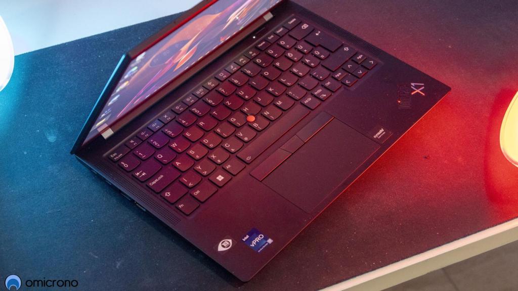 ThinkPad X1 Carbon.