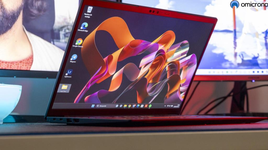 ThinkPad X1 Carbon.