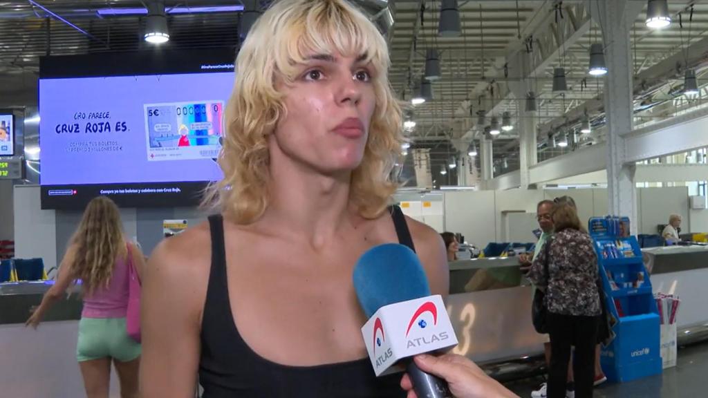 Samantha Hudson aparece en ‘Informativos Telecinco’ para hablar sobre el voto por correo