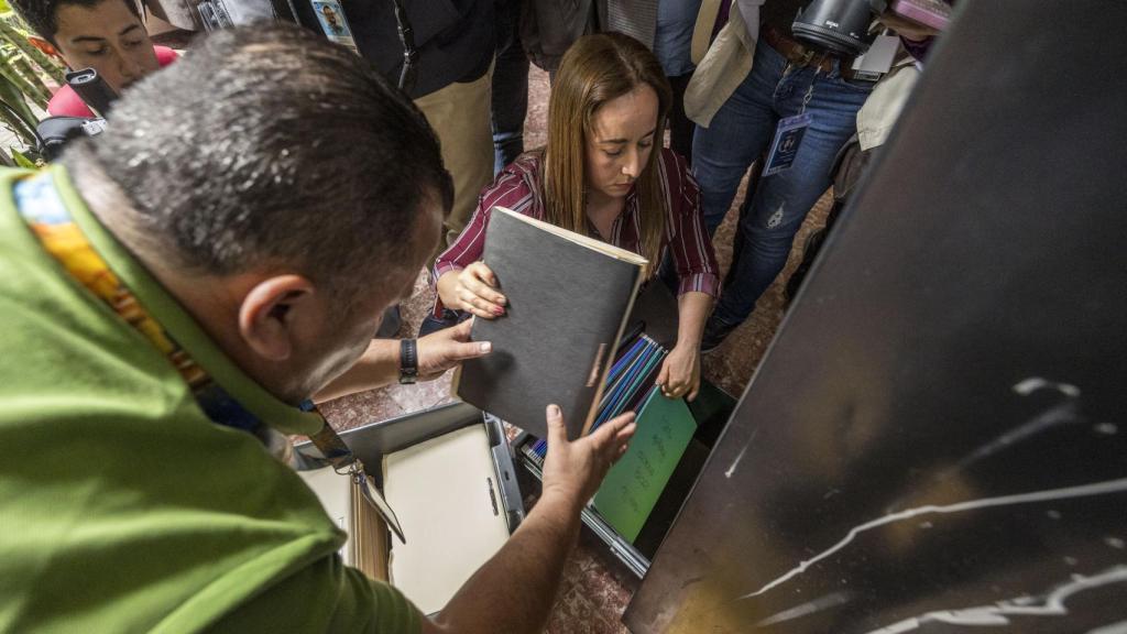 El operativo de allanamiento en la sede del Tribunal Supremo Electoral, este jueves.