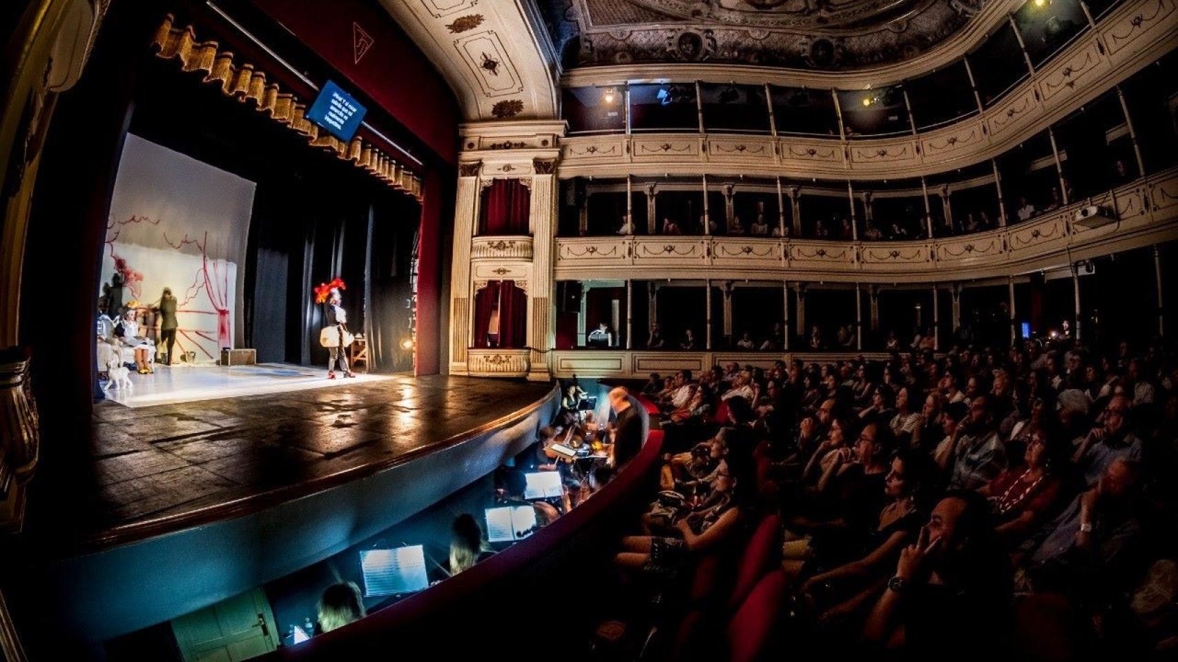 Una de las representaciones de LittleOpera en el Teatro Principal de Zamora