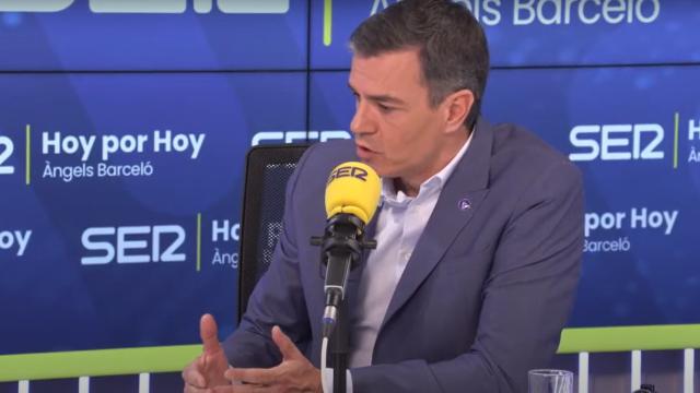 El presidente del Gobierno, Pedro Sánchez, este jueves durante su entrevista en la Cadena SER.