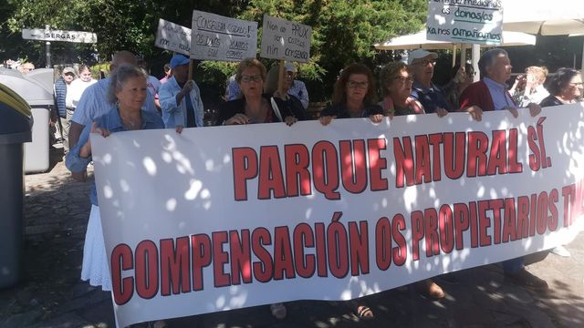 Protesta de los propietarios de Fragas do Eume frente a la Xunta de Galicia
