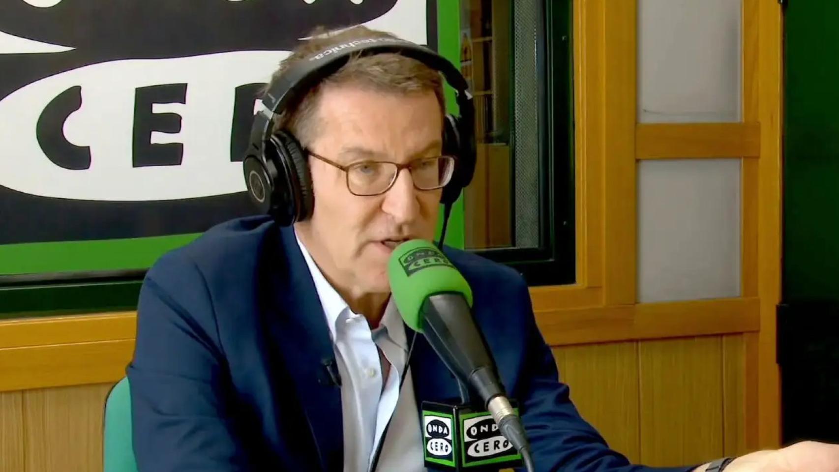 Alberto Núñez Feijóo durante su entrevista este viernes en Onda Cero