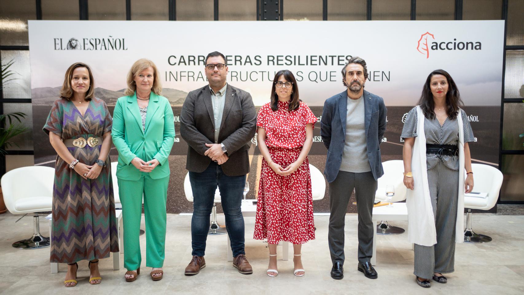 De izquierda a derecha: Elena de la Peña González, Áurea Perucho Martínez, Rubén Escudero, Edith Guedella, Miguel Núñez Fernández y María Moreno.