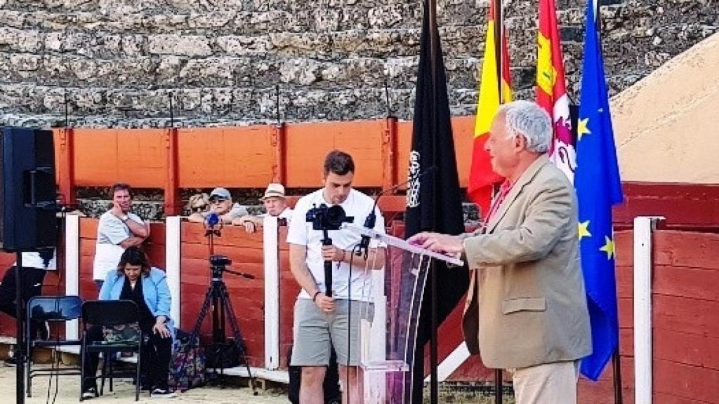 El consejero Santonja en la presentación del Circuito de Novilladas de la Junta