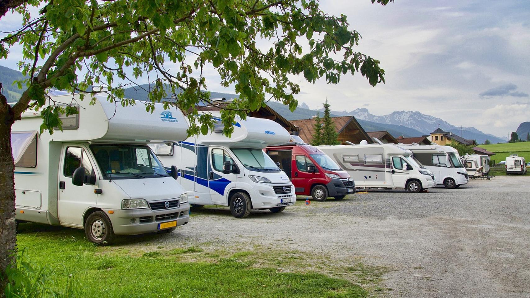 Caravanas, en paraje vacacional.