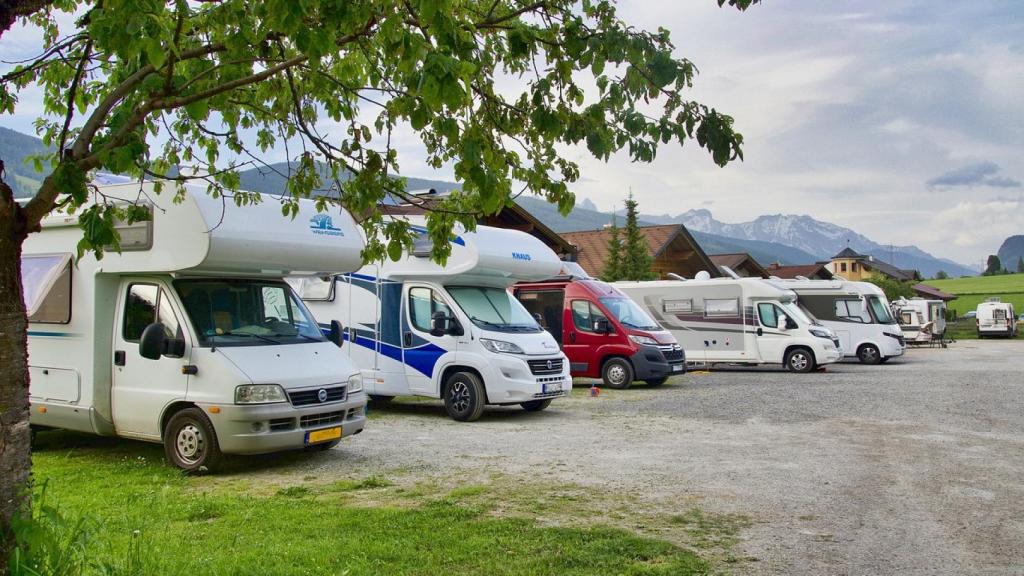 Caravanas, en paraje vacacional.