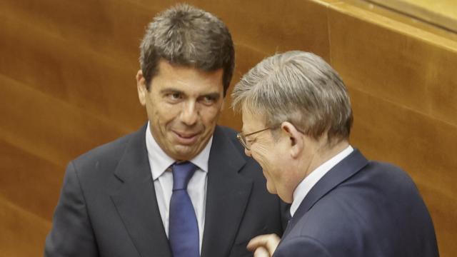 Carlos Mazón y Ximo Puig, el día del debate de investidura en las Cortes.
