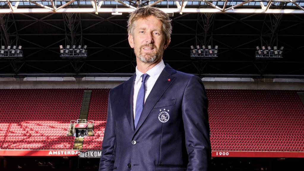 Edwin van der Sar, durante su paso por el Ajax como directivo