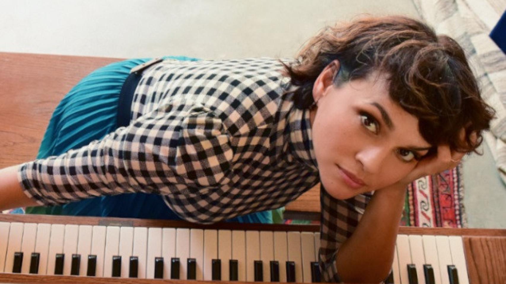 Norah Jones.