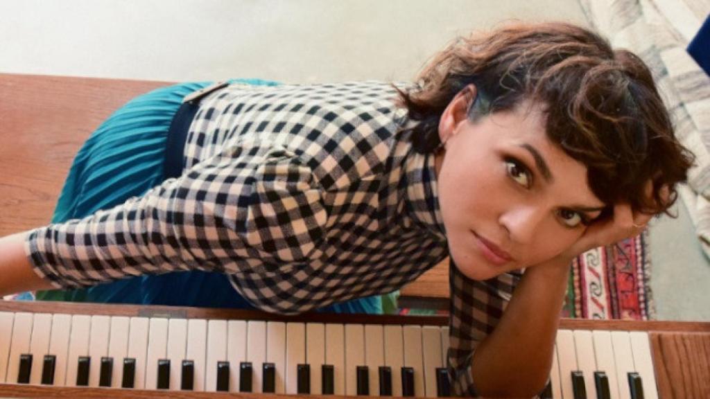 Norah Jones.