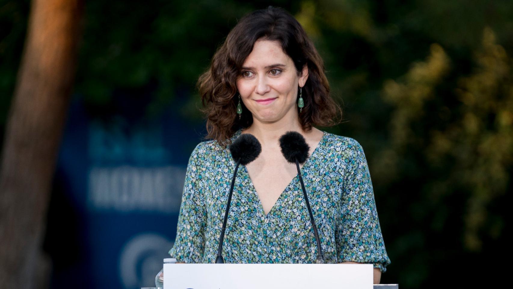La presidenta de la Comunidad de Madrid y del PP de Madrid, Isabel Díaz Ayuso, participa en un acto de campaña del PP en Alcalá de Henares.