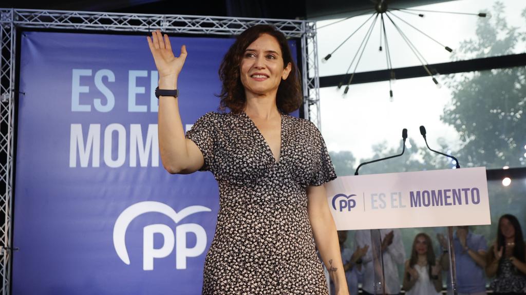 La presidenta de la Comunidad de Madrid, Isabel Díaz Ayuso en un mitin en Valencia.