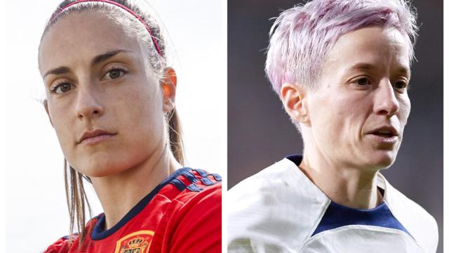 La española Alexia Putellas, a la izquierda; la estadounidense Megan Rapinoe, a la derecha