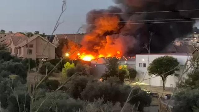 Una nave se incendia en Olías del Rey (Toledo)