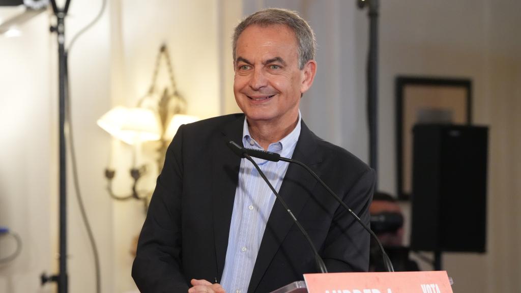 José Luis Rodríguez Zapatero en un acto electoral en San Sebastián