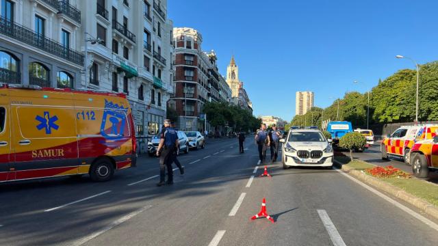 La Policía y el Samur en el lugar de los hechos.