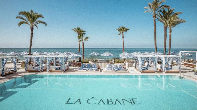 Imagen de la piscina de La Cabane.