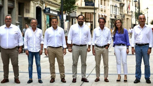 Aznar pide unificar el voto para conseguir una mayoría sólida del Partido Popular