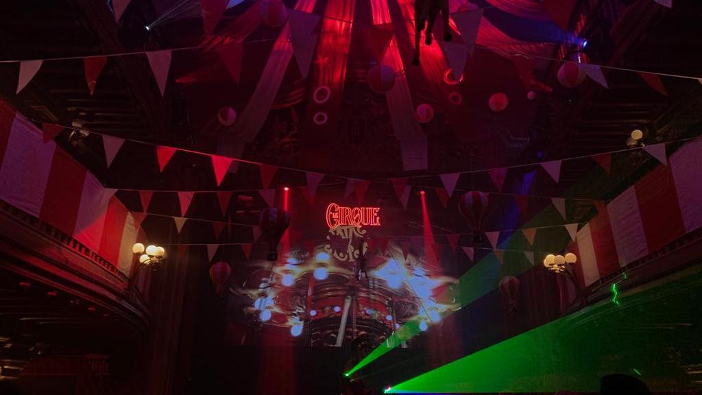 Espectáculo Le Cirque en Teatro Magno.