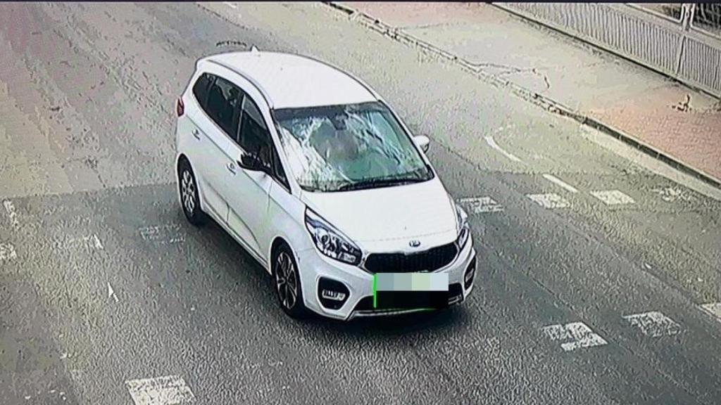 El Kia Carens que está tratando de localizar la Policía Local de Las Torres de Cotillas para su análisis.