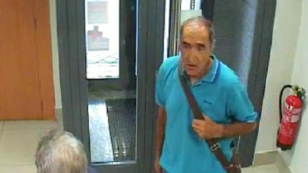 Padilla Córdoba captado por una cámara de seguridad durante uno de sus últimos atracos.