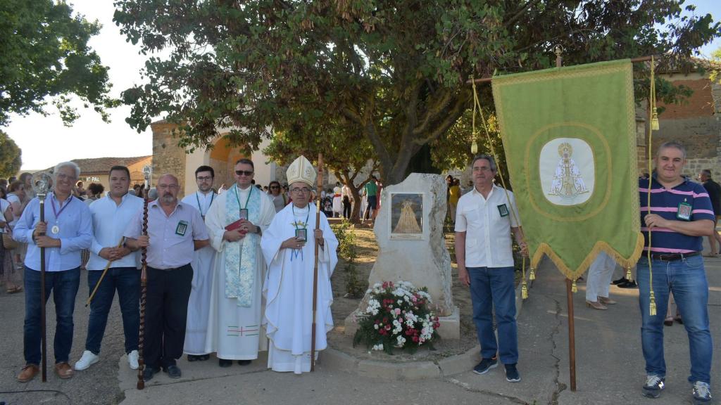 El arzobispo de Valladolid, Luis Argüello, en la misa del IV Centenario de la Cofradía de Viloria