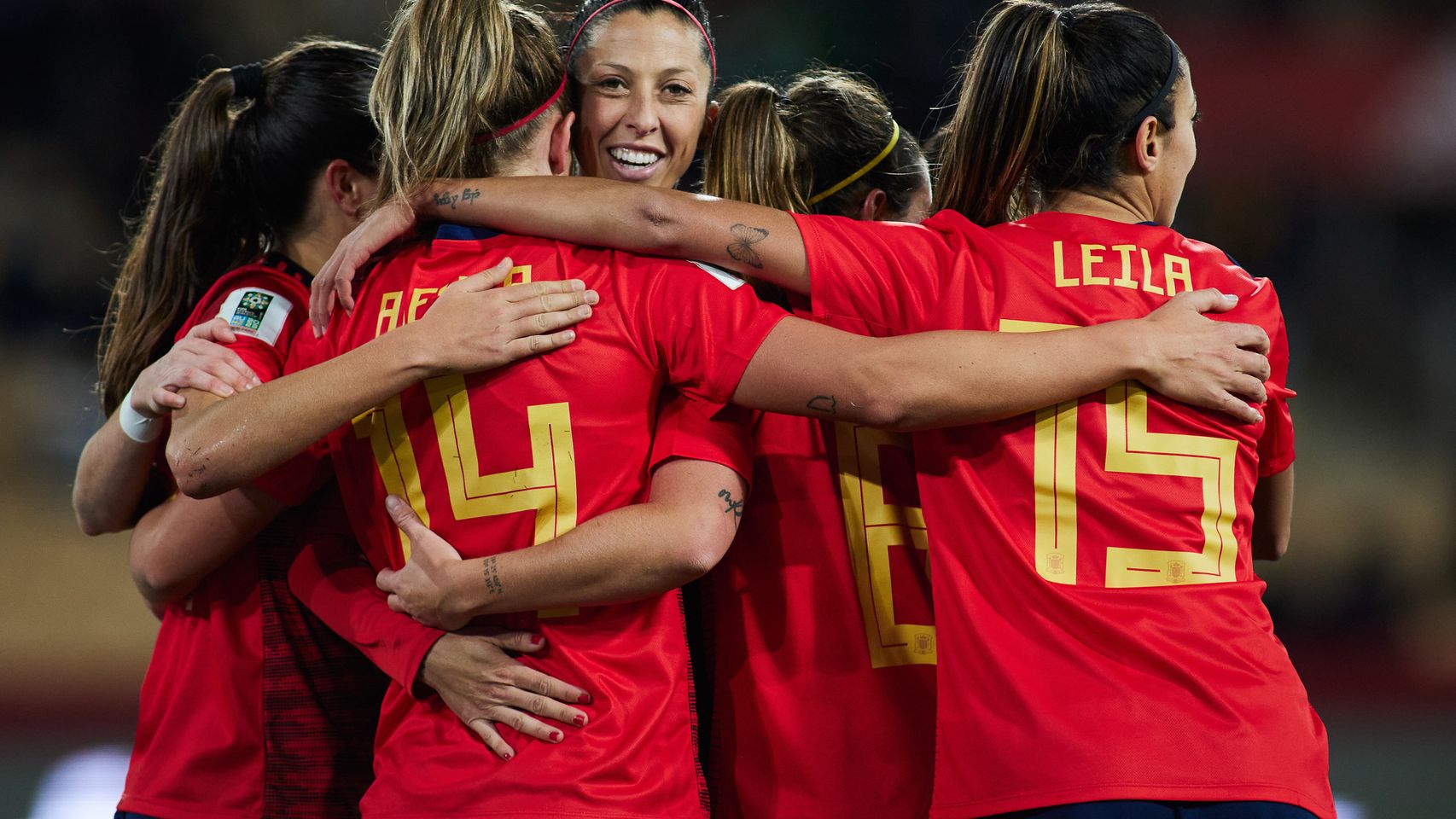 Amaiur Sarriegi de España celebra un gol durante el partido clasificatorio de la Copa Mundial Femenina de la FIFA 2023 .