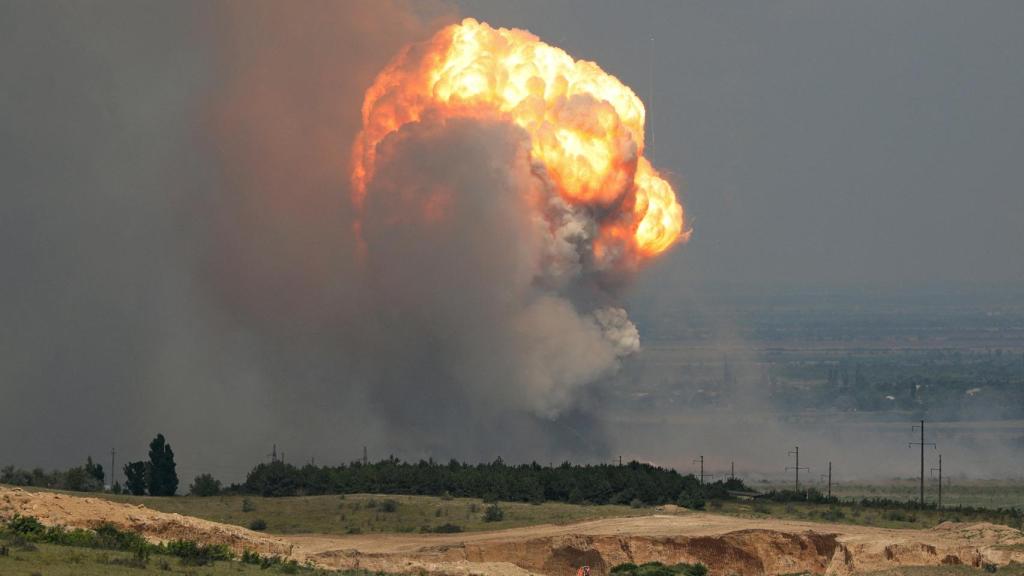 Un incendio en una base de entrenamiento militar en Crimea obliga a Rusia a evacuar a 2.000 personas