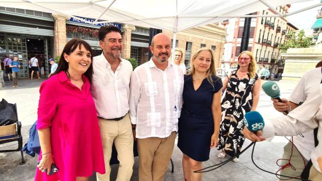 Julia Parra, Luis Barcala, Pedro Rollán y Lidia López, en Alicante.