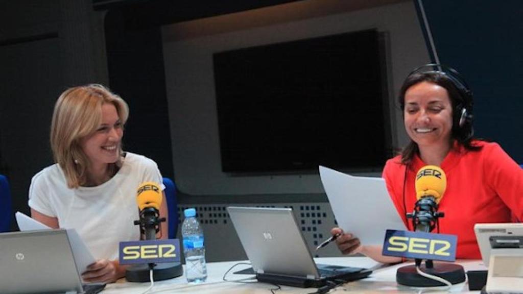 Silvia Intxaurrondo y Pepa Bueno en la Cadena SER