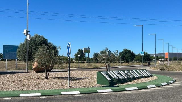 Cámaras de seguridad en una de las rotondas de acceso a Fuensalida.