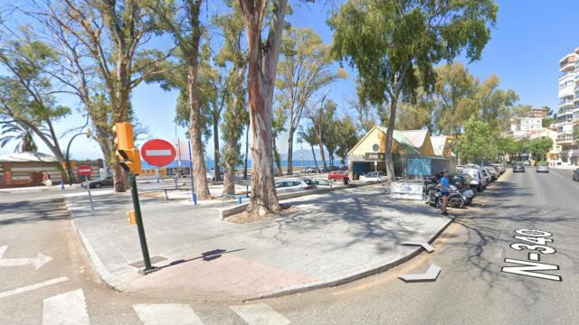 Solar junto a los Baños del Carmen que va a ser expropiado por el Ayuntamiento de Málaga.
