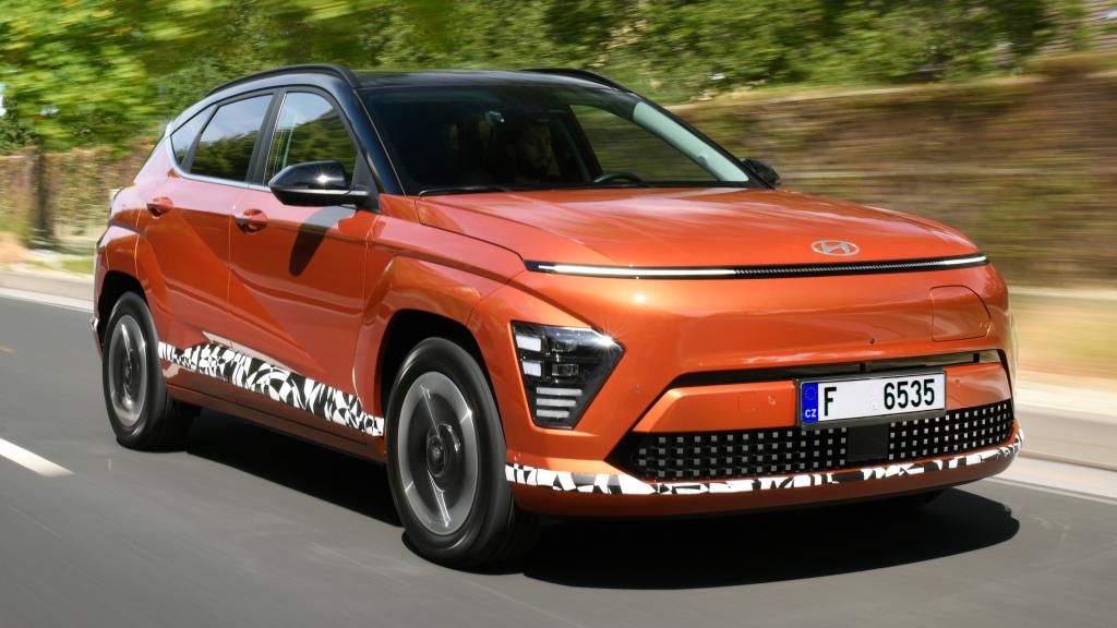 El Hyundai Kona EV dispone de dos versiones de 156 o 218 CV.