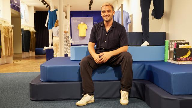 Federico Sainz de Robles, CEO de Sepiia, posa en la tienda de Barcelona.