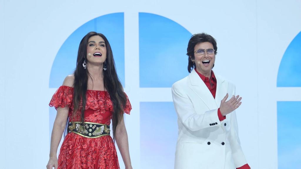 Mar Flores y Anne Igartiburu en 'Tu cara me suena'.