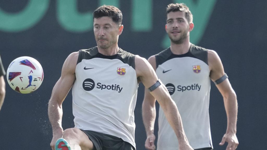 Lewandowski, en un entrenamiento con el Barça.