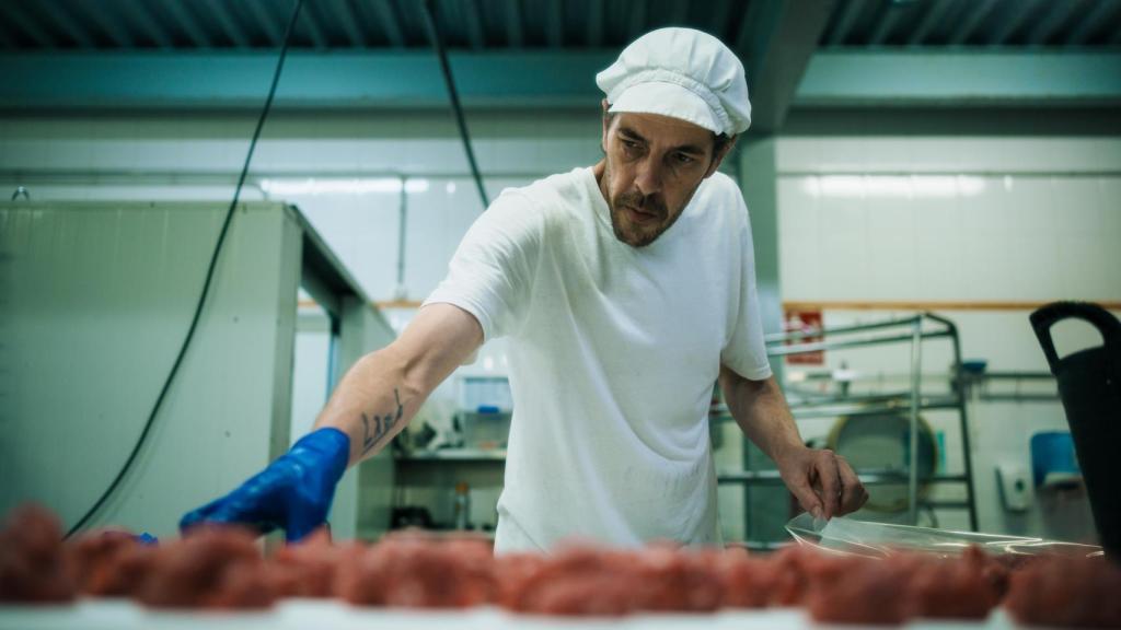 Del total aprovechamiento del animal también salen hamburguesas y otros productos.