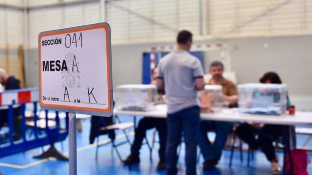 Mesa electoral en Rivas Vaciamadrid.