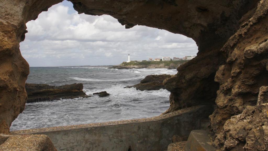 Cueva en Bayona.