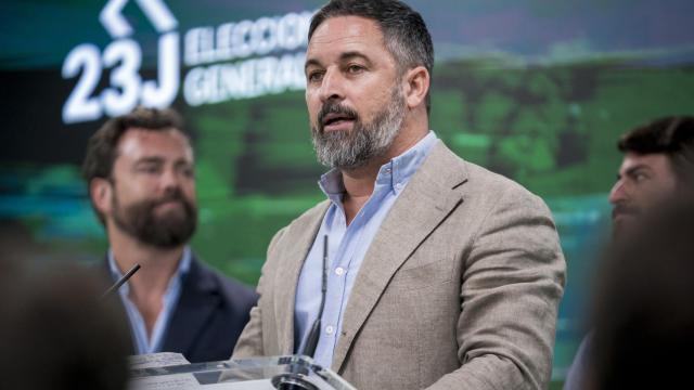 Santiago Abascal, líder de Vox, este domingo durante su comparecencia.