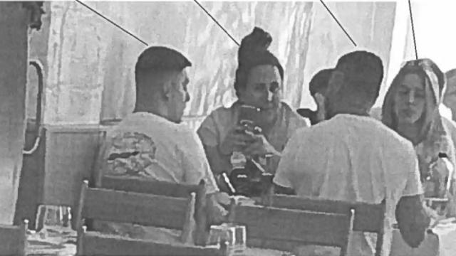 Anica, junto a sus presuntos subordinados, fotografiada por la Udyco durante la investigación.