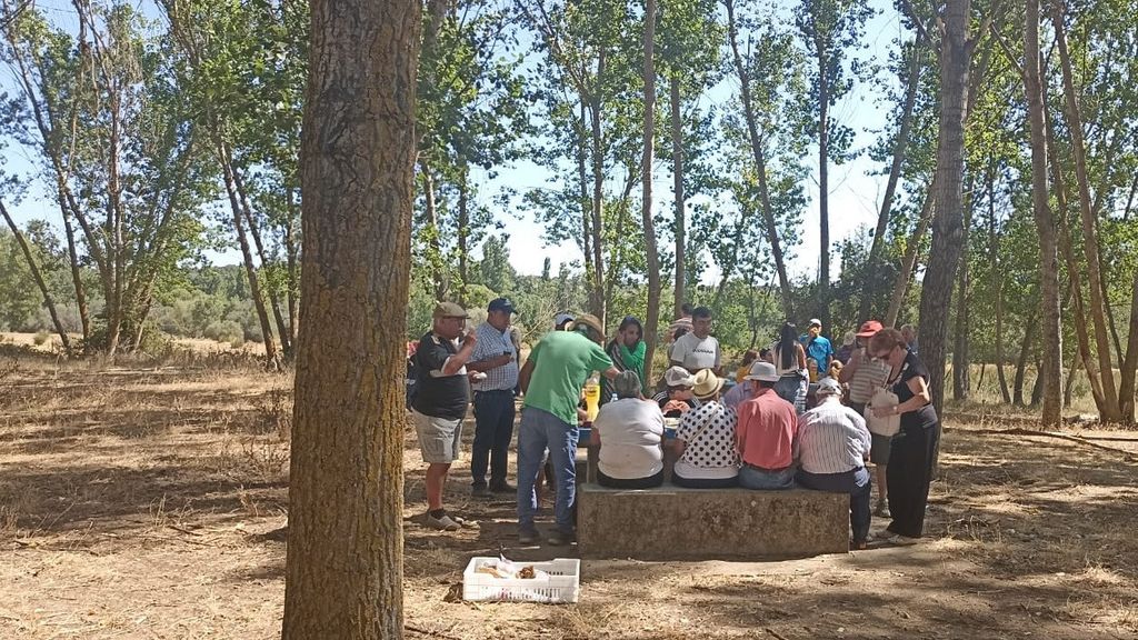 Degustación de pinchos y sangría en la chopera de Ledesma