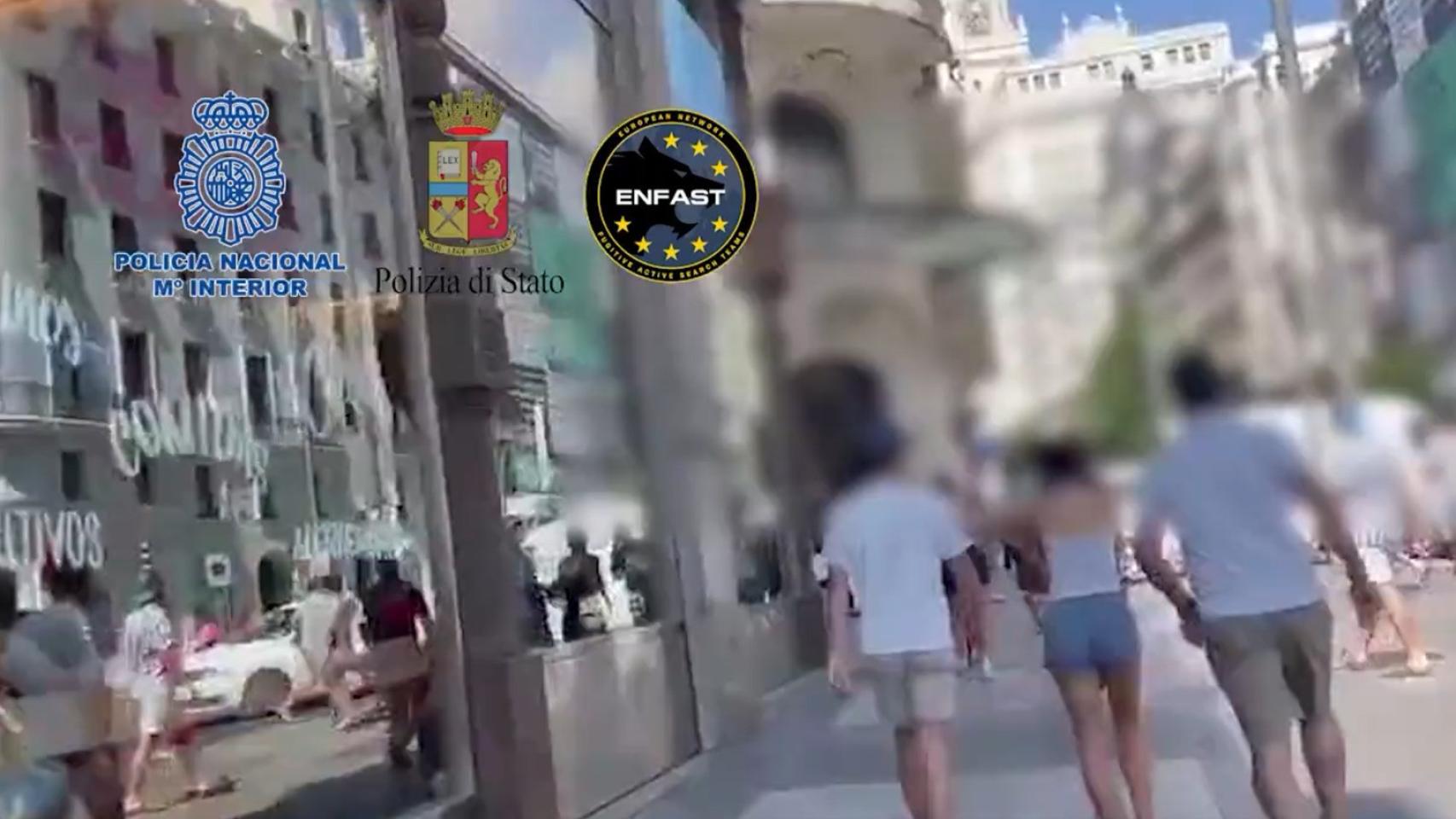 Detención del prófugo italiano en plena Gran Vía de Madrid.