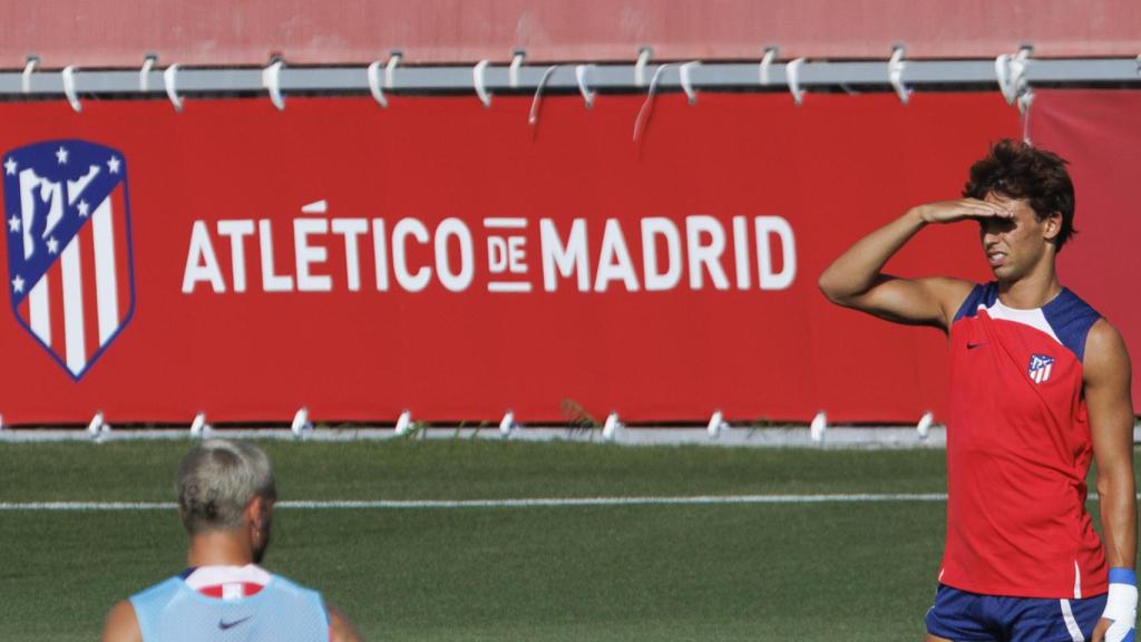 Joao Félix, durante un entrenamiento con el Atlético.