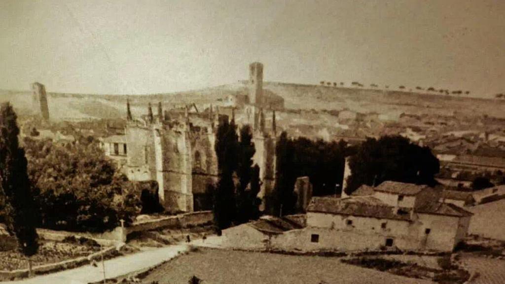El Convento de San Francisco en Cuéllar hace años