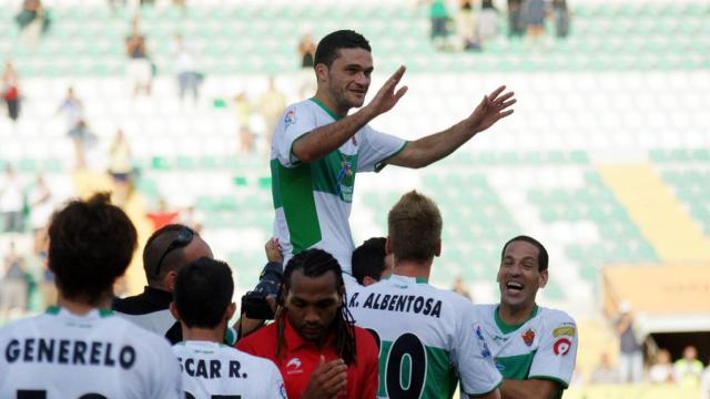 Jorge Molina tras marcar un gol con el Elche.